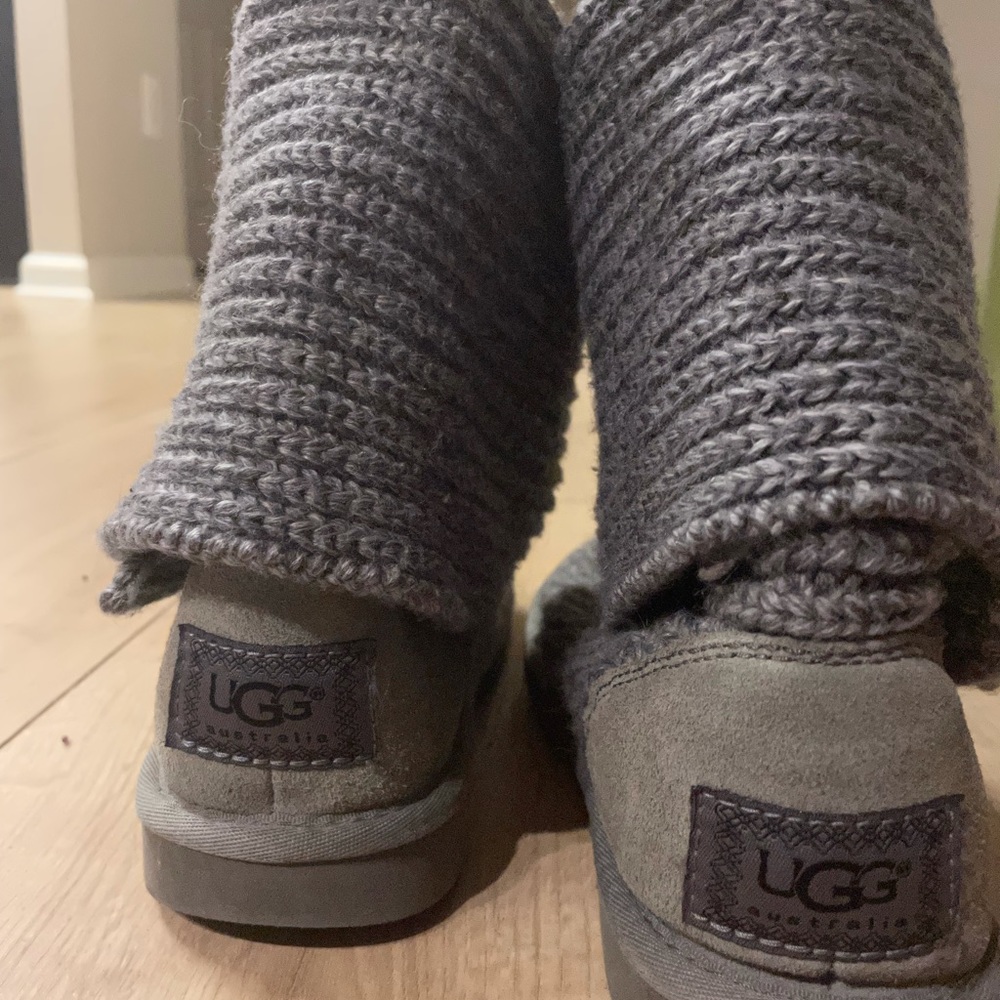 UGG boots - gray knit. Women’s size 5.